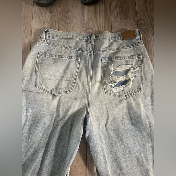 American Eagle distressed mom jeans - Picture 6 of 6
